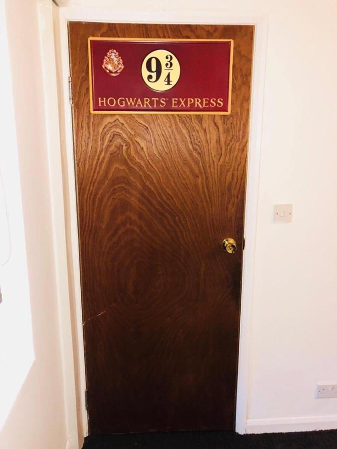 Spacious Studio Flat- Watford Junction & Harry Potter World Exterior foto